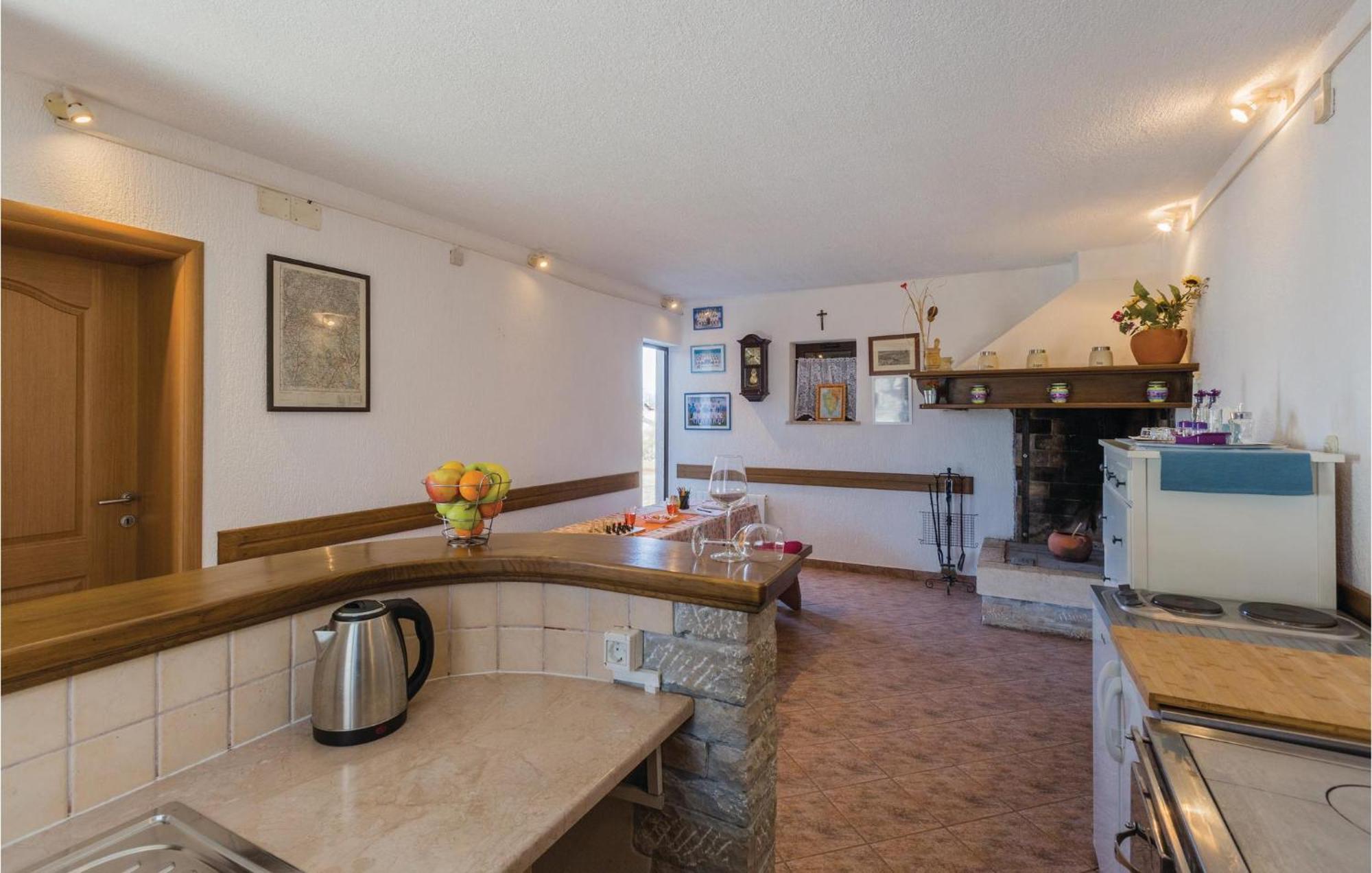 Amazing Apartment In Pazin With Wifi Katun Lindarski 외부 사진